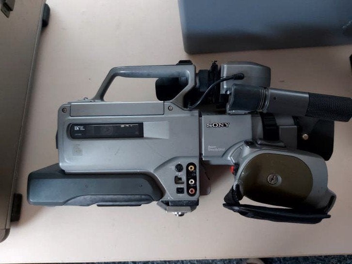 Div. Video 8 hdr camera met alle toebehoren, Ophalen, 1980 tot heden, Filmcamera