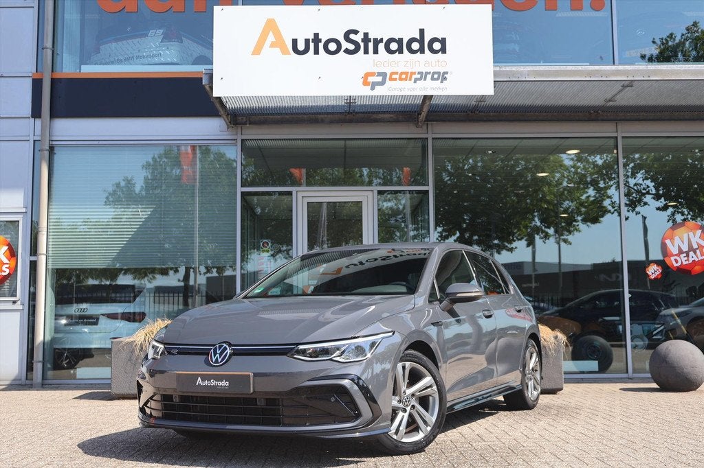 Volkswagen Golf 1.5 TSI R-LINE 130pk I Navi I Camera I Clima, Auto's, Volkswagen, Keurmerk '100% Onderhouden', 4 cilinders, Met garantie (alle)
