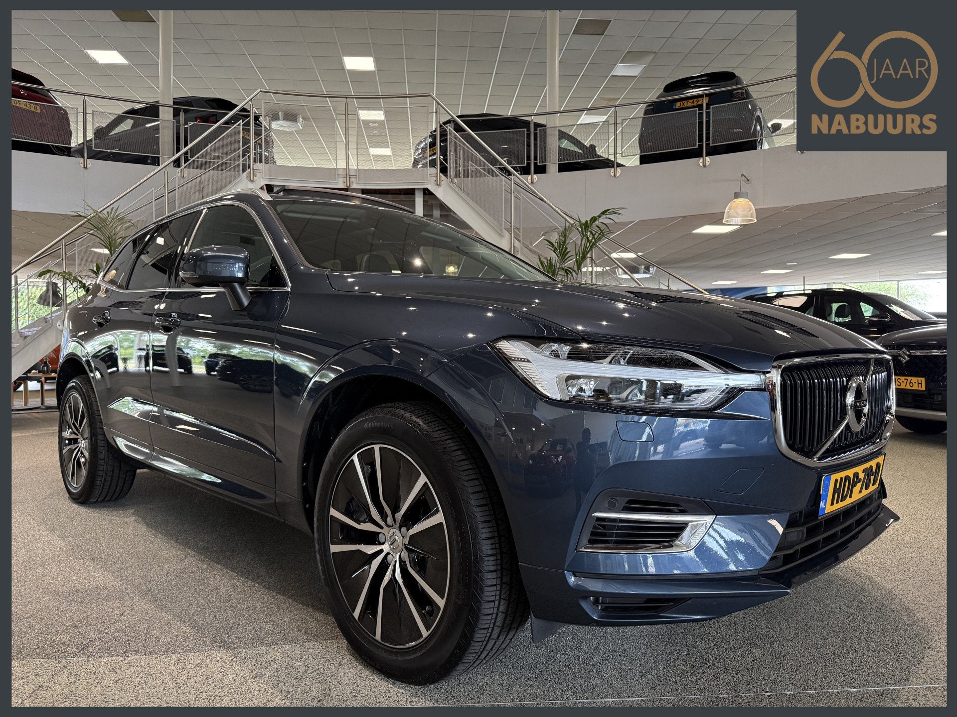 Volvo XC60 2.0 T8 Twin Engine AWD Momentum Pro, Pano, Camera, Auto's, Volvo, Automaat, 12 maanden, Gebruikt, Euro 6