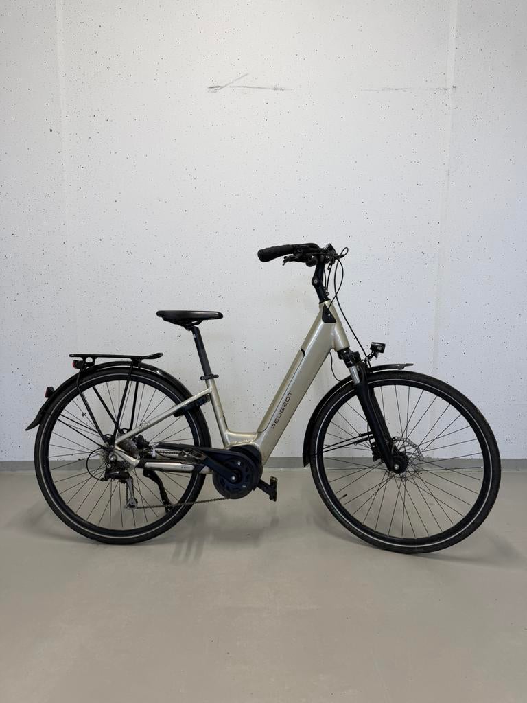 Electrische dames fiets Bosch lage km, Fietsen en Brommers, Elektrische fietsen, Ophalen of Verzenden, Zo goed als nieuw, Overige merken
