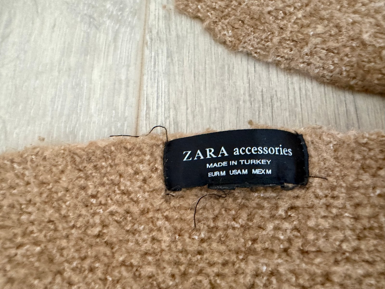 Zara sjaal - Bruin, Ophalen of Verzenden, Zo goed als nieuw, Maat 46/48 (XL) of groter, Sjaal
