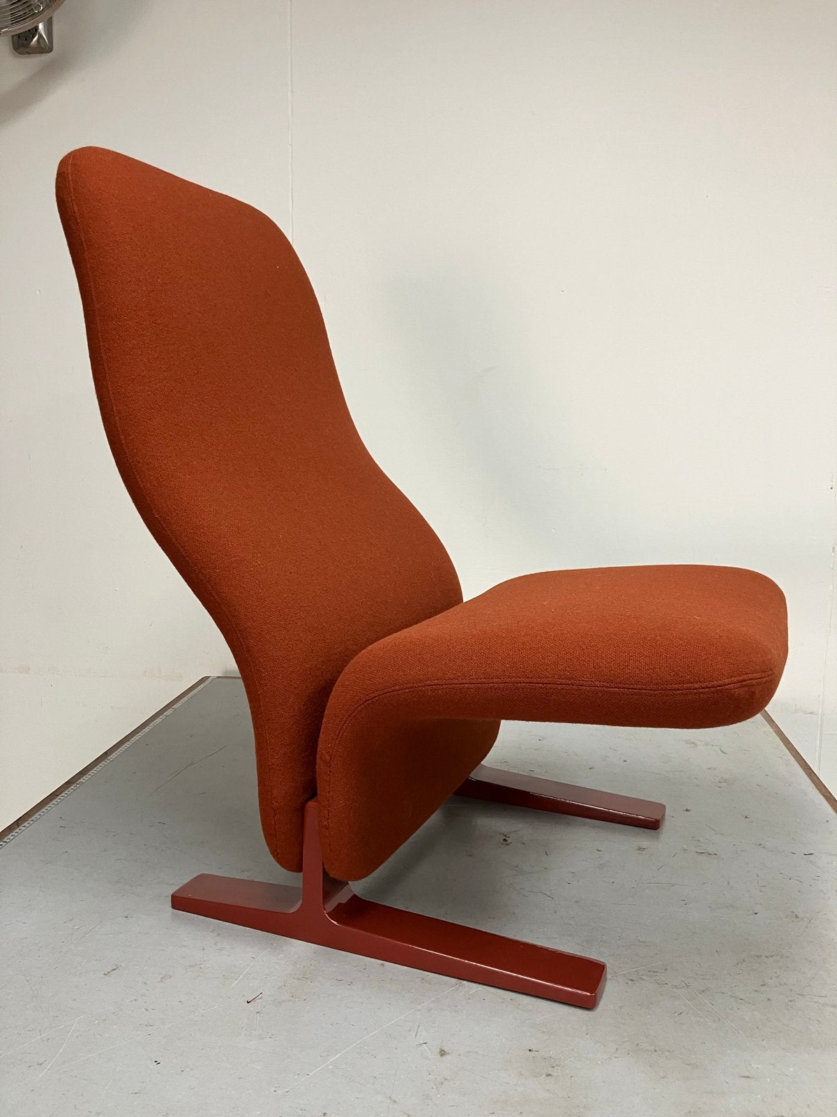 Artifort Concorde fauteuil, nieuw gestoffeerd in Kvadrat Ton, Ophalen, Overige kleuren, Zo goed als nieuw, Eén
