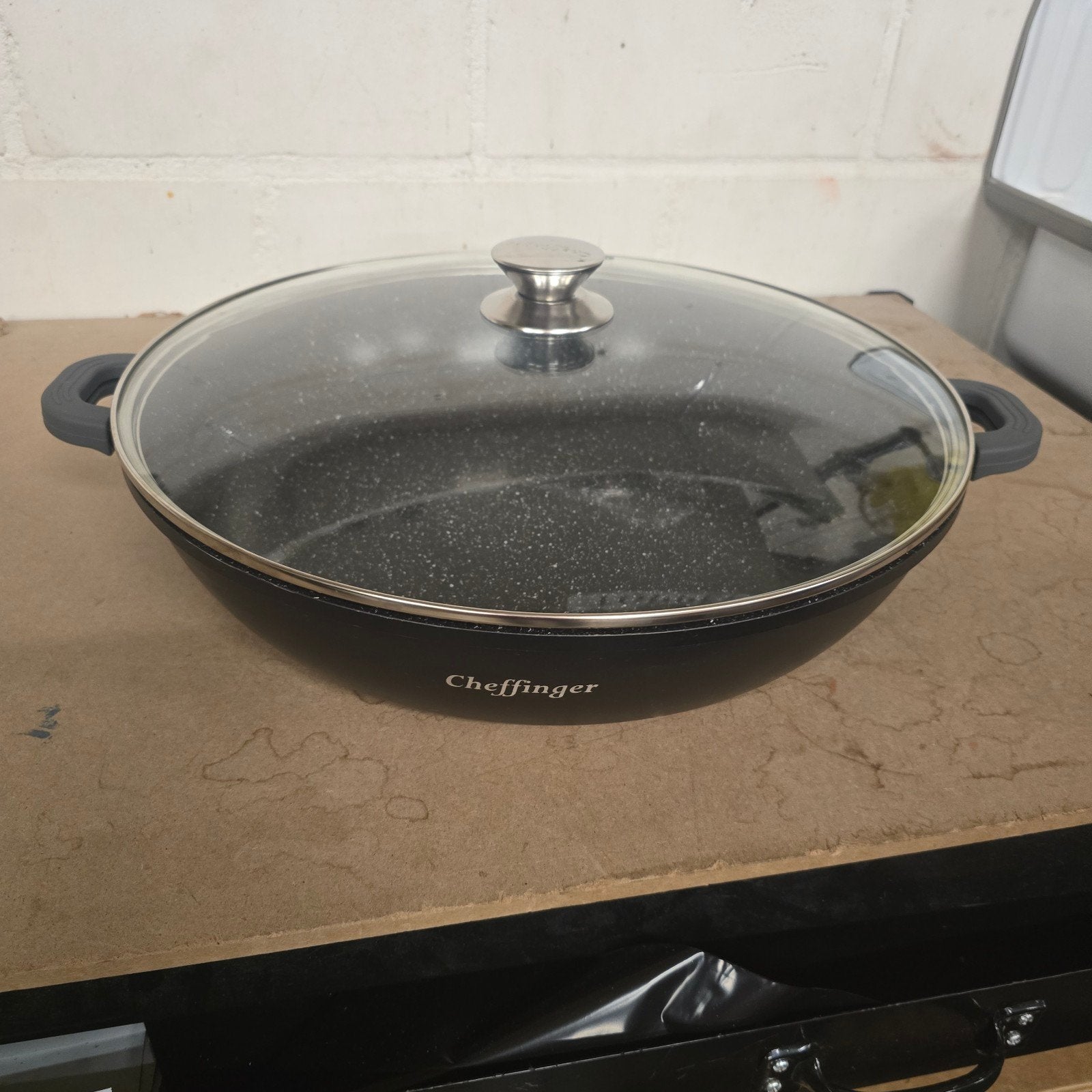 KOOPJE Wokpan Zwart 40 cm - Nieuw (doos ontbreekt), Ophalen, Overige materialen, Met deksel, Onbekend