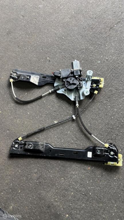 Raammechanisme rechtsvoor Opel Astra J ('09-'15) 915368104, Gebruikt, Opel, Ophalen of Verzenden, Opel