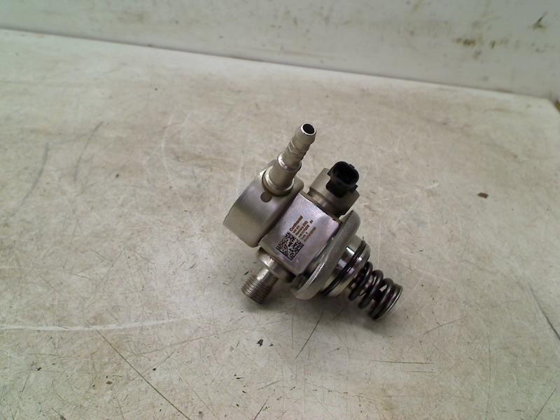 Brandstofpomp Volkswagen Golf VII (AUA) 2016 04E127026E, Auto-onderdelen, Brandstofsystemen, Volkswagen, Gebruikt