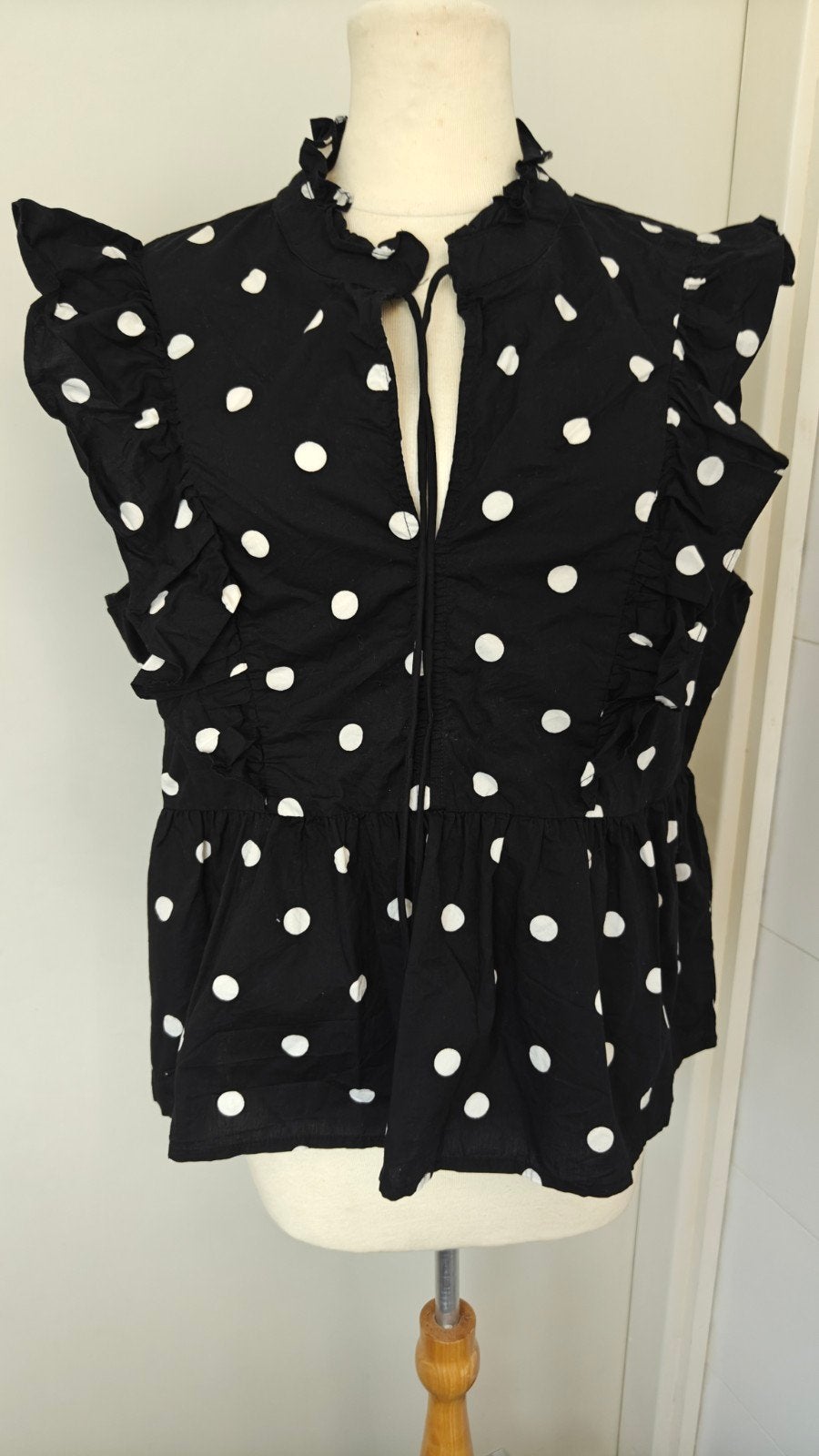 ONLY peplum top blouse met stippen en ruffles maat XL / 42, Only, Zwart, Maat 46/48 (XL) of groter, Ophalen of Verzenden