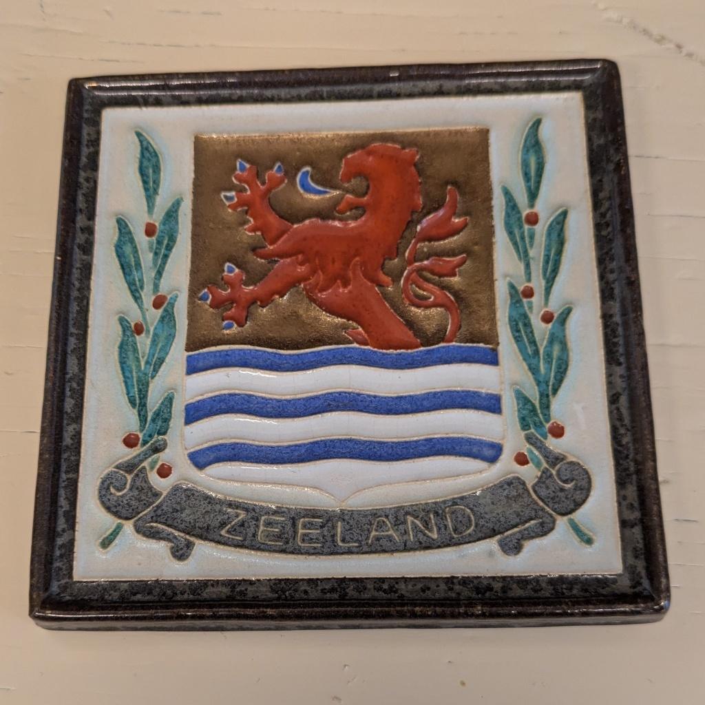 Laatste kans: Delft wandtegel Zeeland met provinciewapen, Ophalen of Verzenden