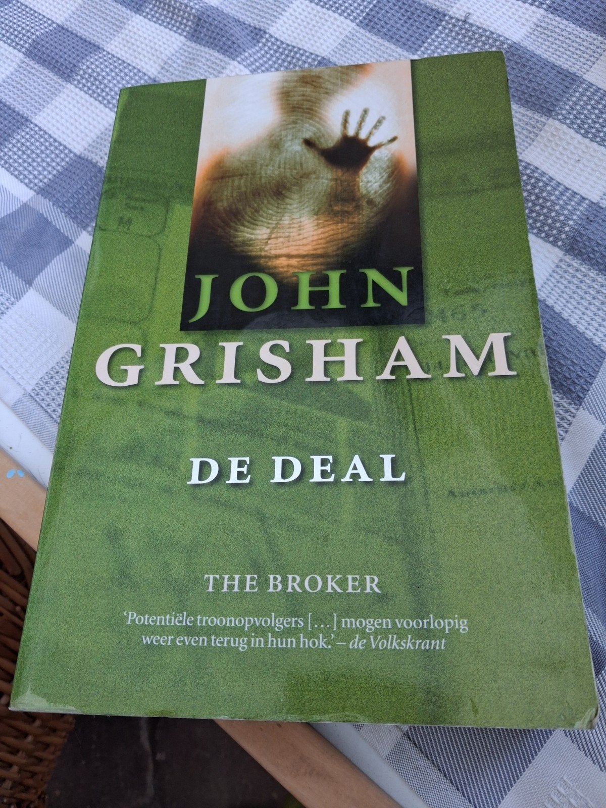 John Grisham - De Deal (The Broker), Ophalen of Verzenden, Gelezen, John Grisham, Europa overig