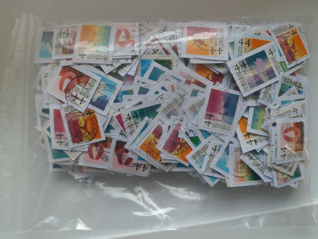 1000 x 10 voor NL 44 ct kantoorpost € 5,00. Gratis verzenden, Postzegels en Munten, Postzegels | Nederland, Verzenden, Na 1940