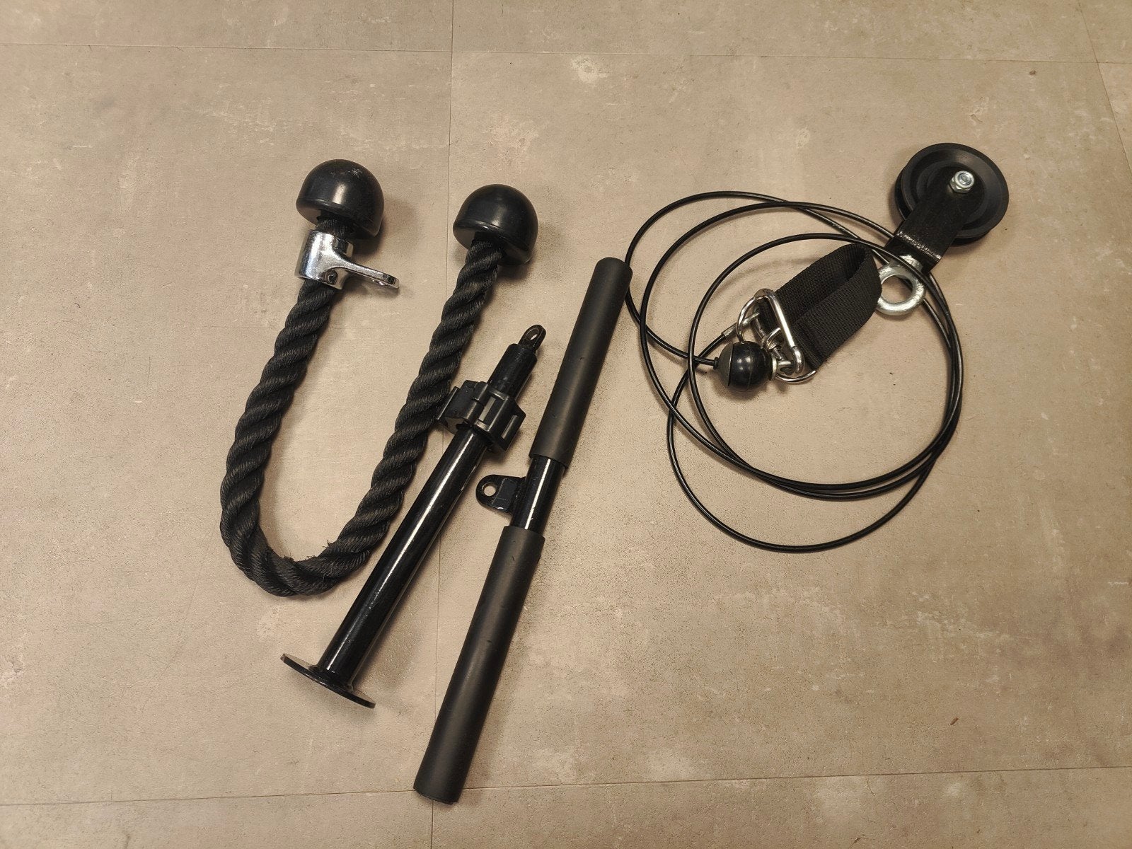 Kabelstation fitness set - Thuisgym pulley systeem, Sport en Fitness, Fitnessmaterialen, Zo goed als nieuw, Overige typen, Armen