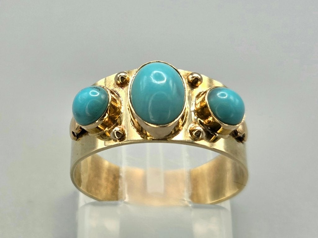 Gouden Vintage ring met turkooizen edelstenen. 2026/734.