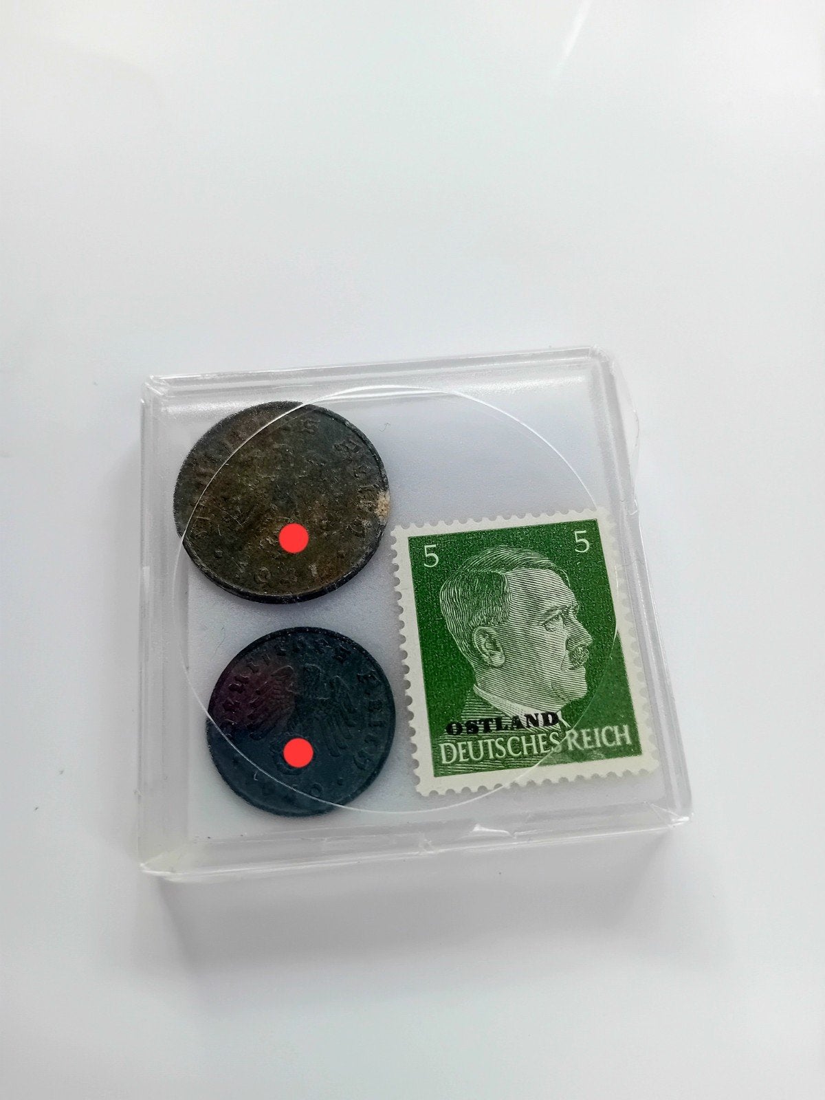 WO2 Setje Munten + Hitler Postzegel in Bewaardoosje, Ophalen of Verzenden, Duitsland, Setje