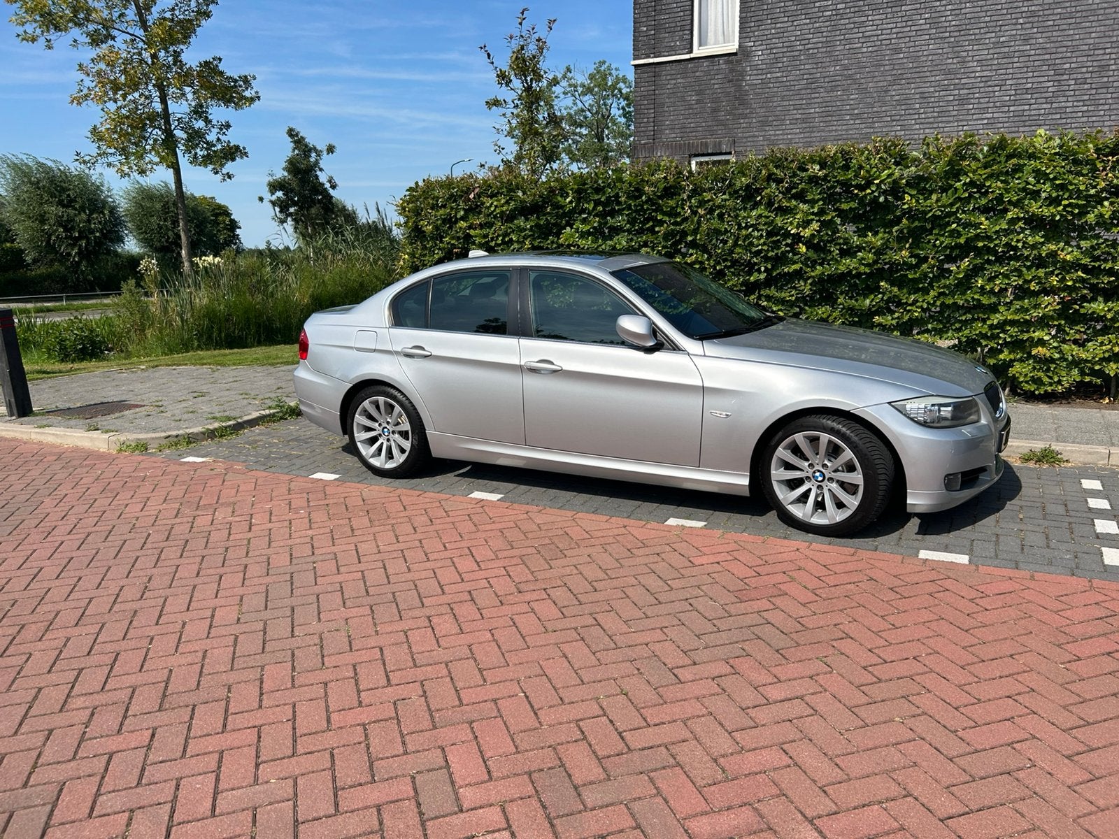 BMW 3-Serie 3.0 I 330 AUT 2011 Grijs, Auto's, Achterwielaandrijving, 1465 kg, 2996 cc, Sedan