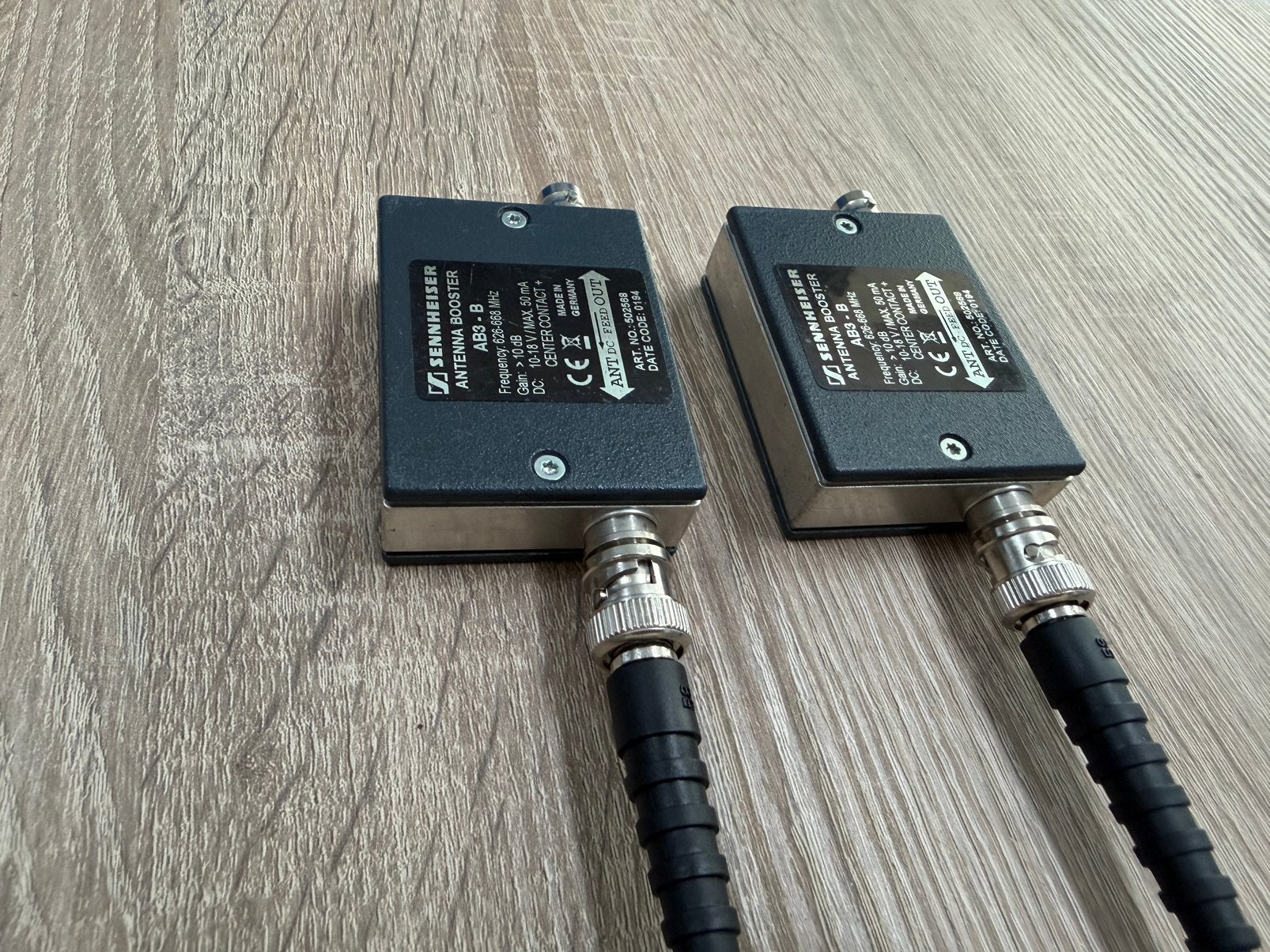 2 x Sennheiser AB3-B Antenne booster 10 dB, Ophalen of Verzenden, Gebruikt, Overige typen, Draadloos