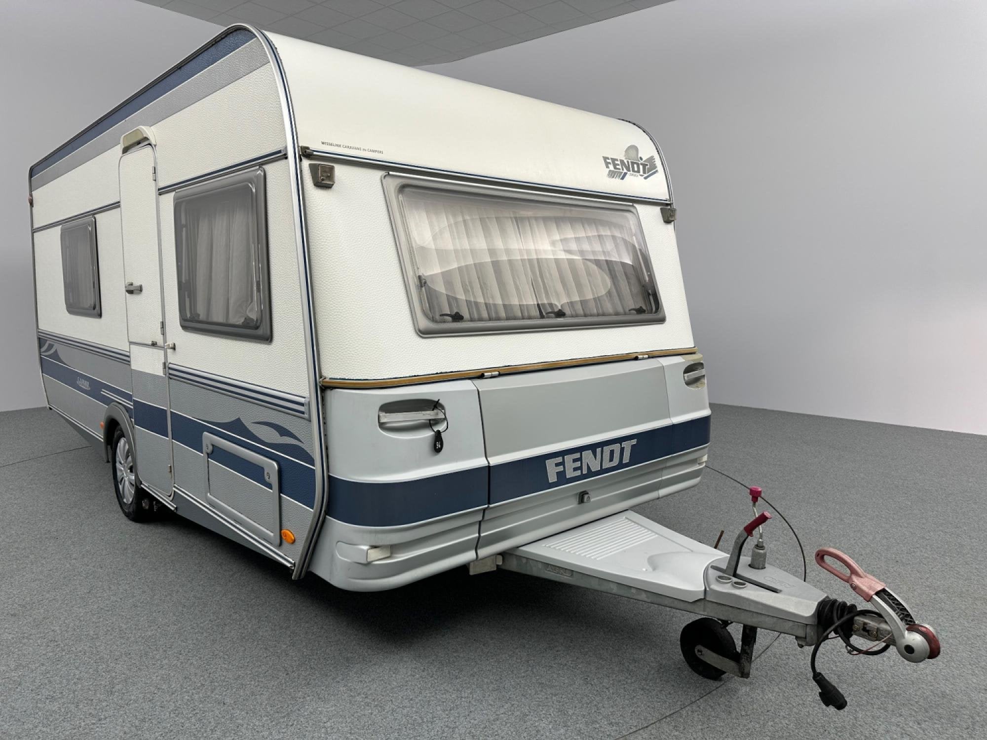 Fendt Saphir 490 TKM Stapelbed Mover, Caravans en Kamperen, Bedrijf, Treinzit, Tot en met 5, 1000 - 1250 kg