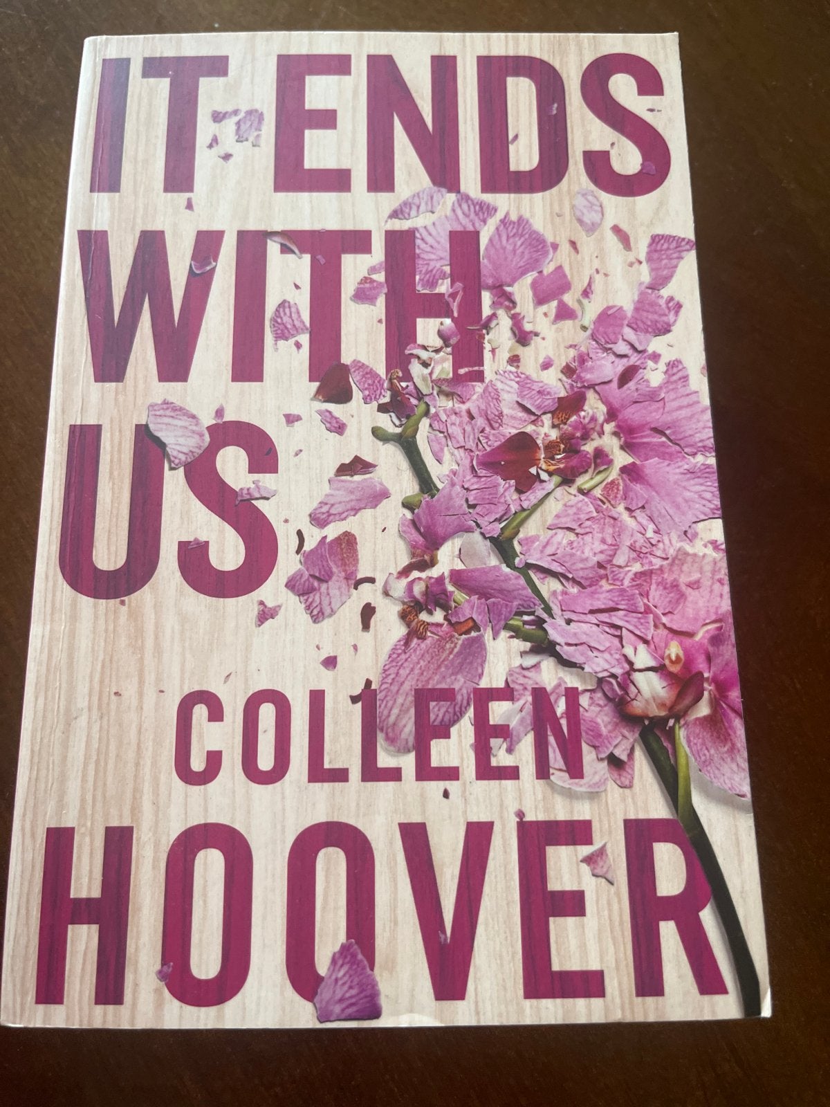 It Ends With Us - Colleen Hoover (Nederlands), Boeken, Ophalen of Verzenden, Zo goed als nieuw, Nederland