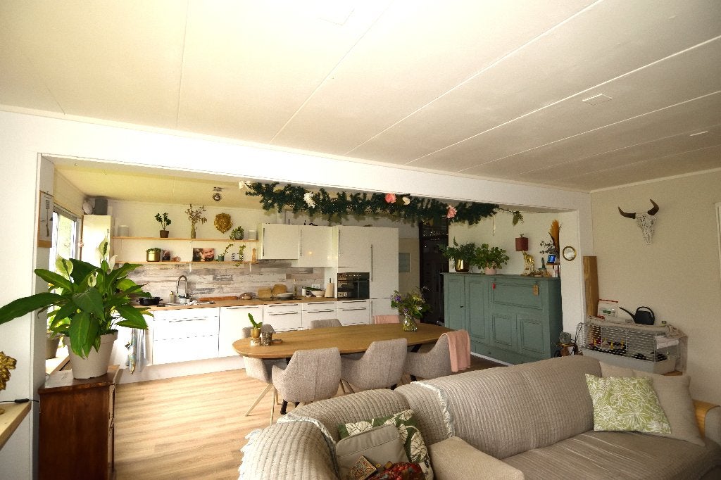 Zeer ruime nette woonunit 112m² (uitbreidbaar tot 127m²), Ophalen