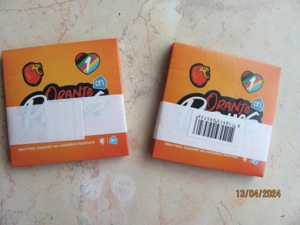 NIEUW 6 x mapje ORANJE PATCHES Albert Heijn Voetbal EMBLEEM, Albert Heijn, Ophalen of Verzenden