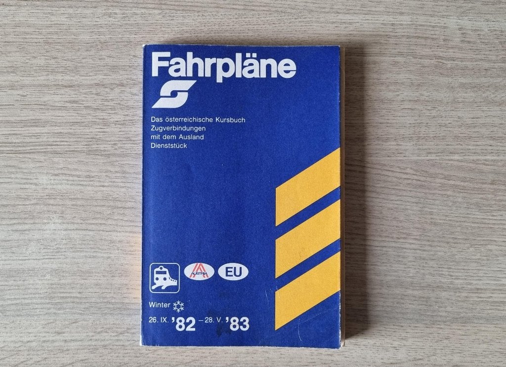 ÖBB Spoorboekje buitenlandse verbindingen 1982-1983, Verzamelen, Ophalen of Verzenden, Gebruikt, Trein, Boek of Tijdschrift