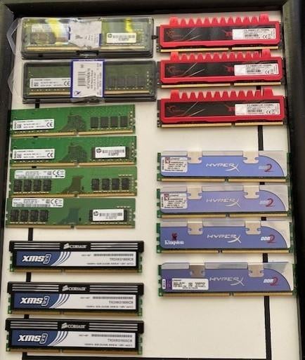 Nog 11 x geheugen (qwe), Computers en Software, RAM geheugen, Ophalen of Verzenden, Gebruikt, Overige soorten, Laptop