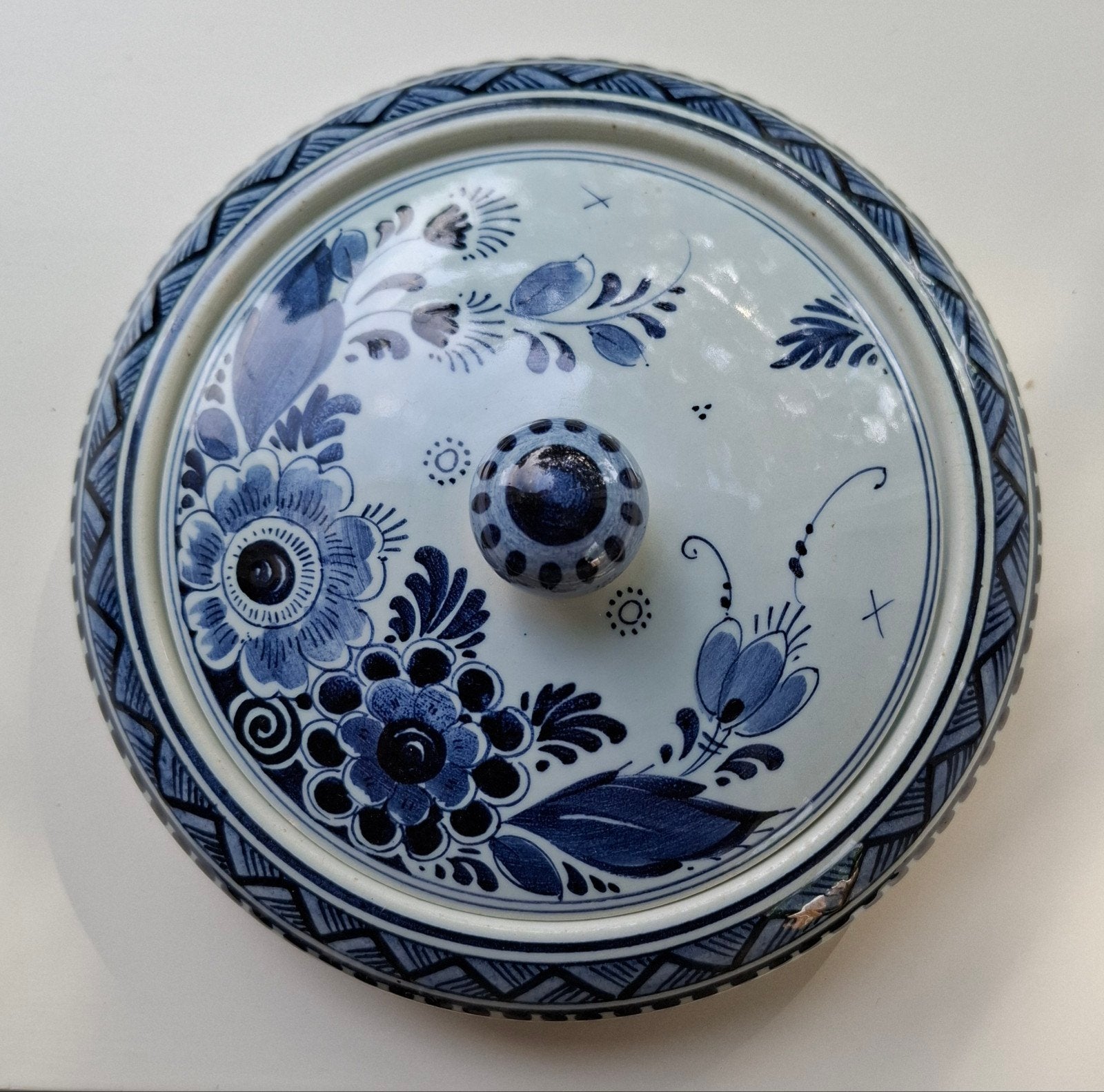Delfts blauwe bonbonschaal, Ophalen