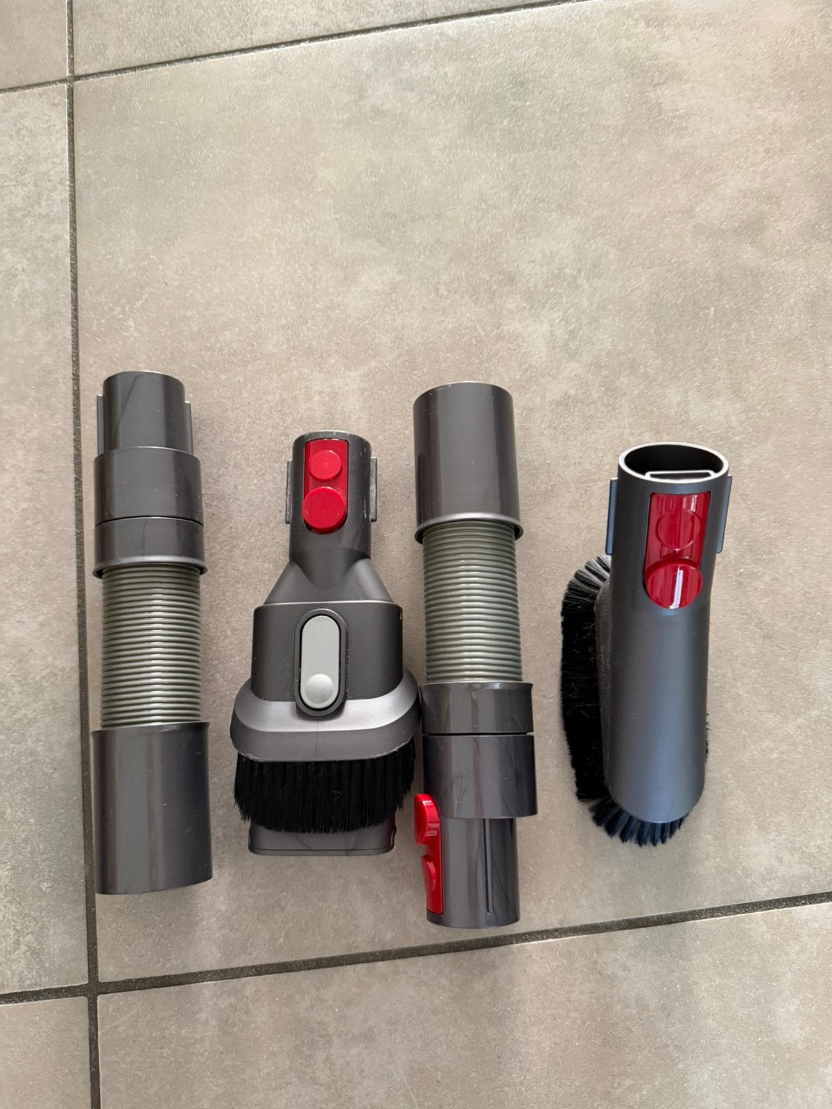 Dyson V8 Stofzuiger accesoires | In goede staat, Witgoed en Apparatuur, Ophalen, Zo goed als nieuw
