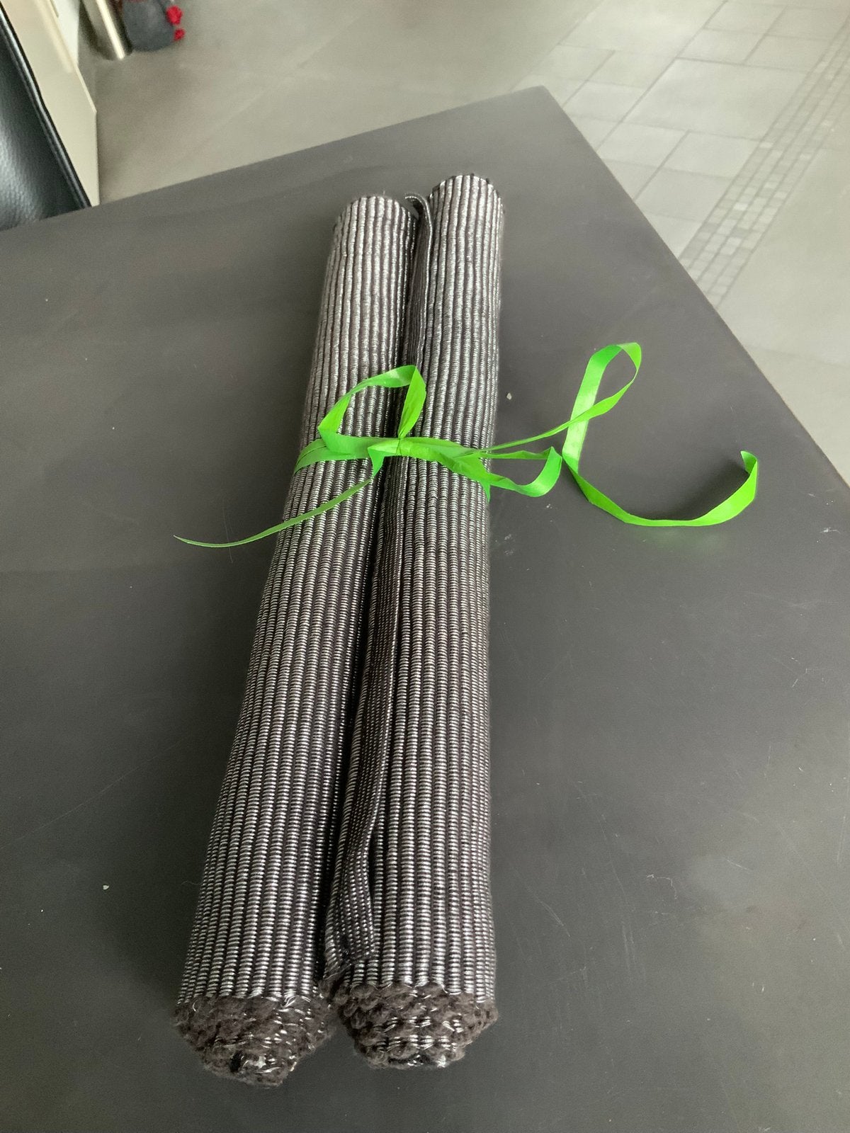 Twee nieuwe placemats. Zilverkleurig., Nieuw, Ophalen of Verzenden, Zilver, Placemat