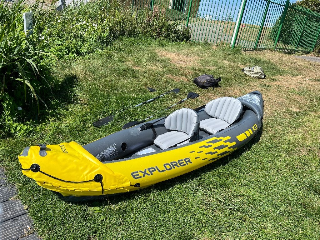 Intex Explorer K2 Kayak Set - inclsief peddels en pomp., Ophalen of Verzenden, Opblaasbaar, Nieuw, 2-persoons