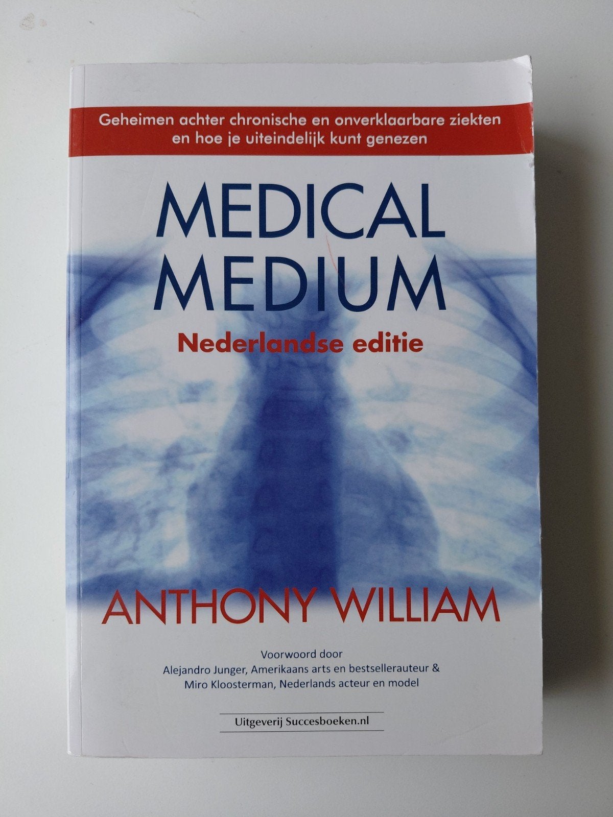 Anthony William - Medical medium, Boeken, Ophalen of Verzenden, Zo goed als nieuw, Anthony William