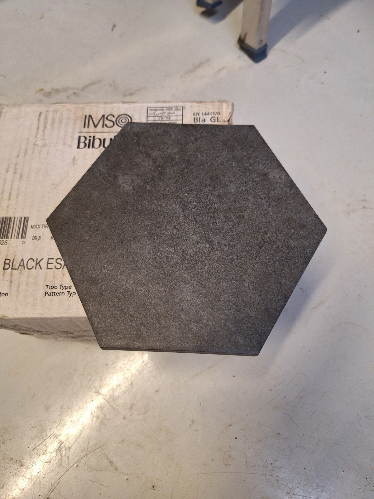 Nieuwe Hexagon Tegels (48 st.), Ophalen, Keramiek, Nieuw, 20 tot 40 cm