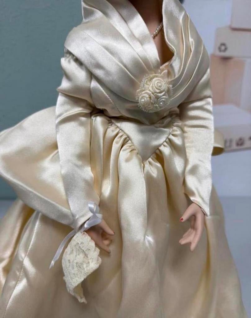 Ashton-Drake Galleries wedding Dress Doll 1994 signed + doos, Ophalen of Verzenden, Zo goed als nieuw, H, H