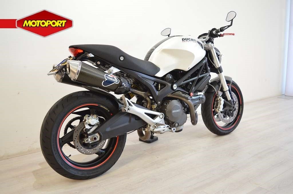 Ducati MONSTER 696 (bj 2008), Motoren, Bedrijf, Distributeur@ducati.fr, DUCATI WEST EUROPE SAS, 390, rue d' Estienne d'Orves
92701  COLOMBES CEDEX, FR