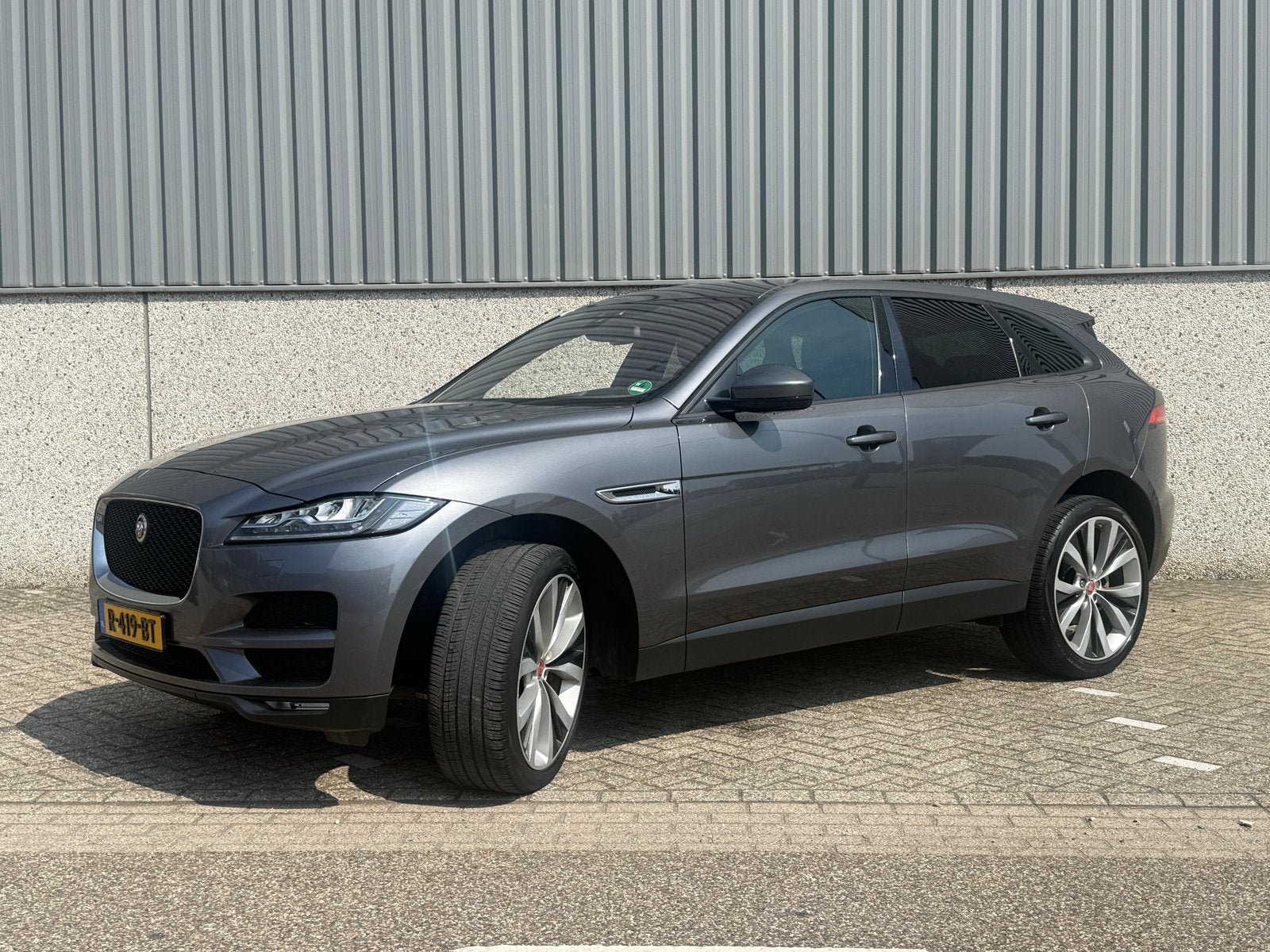 Jaguar F-Pace 3.0 V6 Supercharged 340pk - MOTOR GEREVISEERD, Auto's, Automaat, 1828 kg, Zwart, 2995 cc