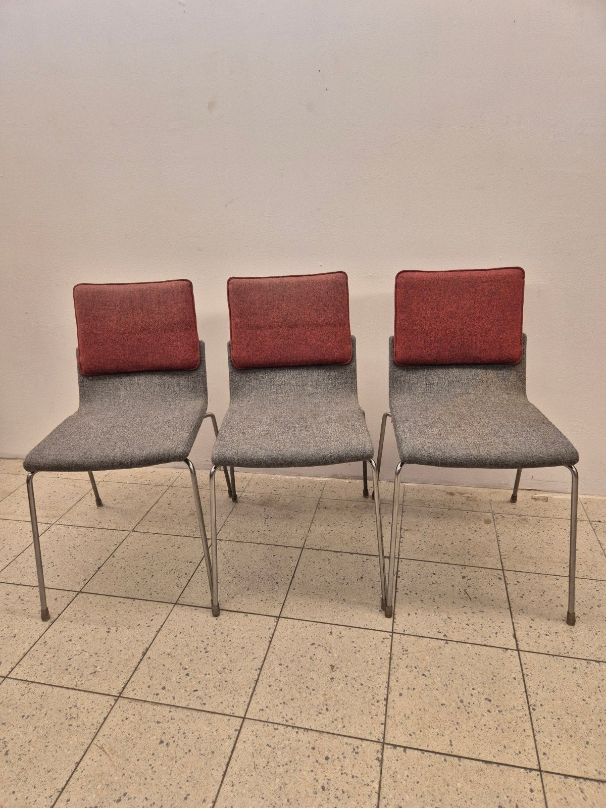 Gispen Triennial Classic stoelen stapelbaar – 3 stuks, Ophalen, Zo goed als nieuw, Metaal, N.v.t