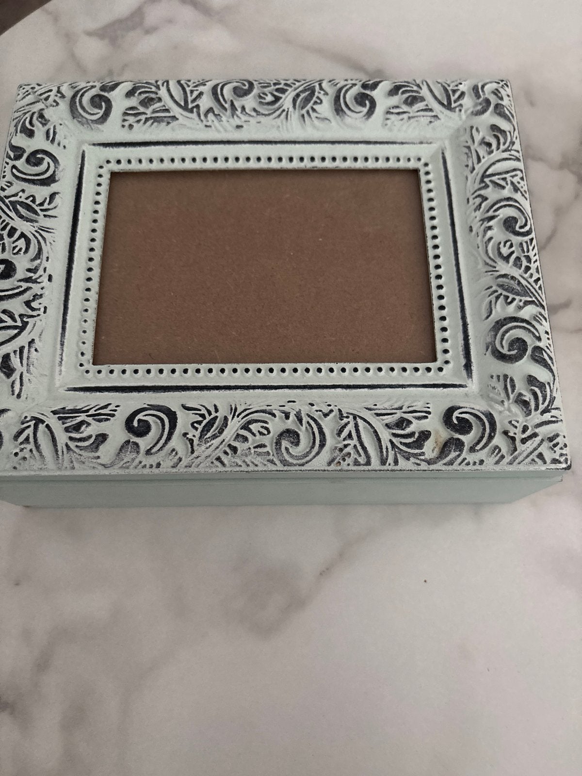 Decoratieve doos met fotolijstje - Lichtblauw, Blauw, Ophalen of Verzenden, Zo goed als nieuw, Vintage