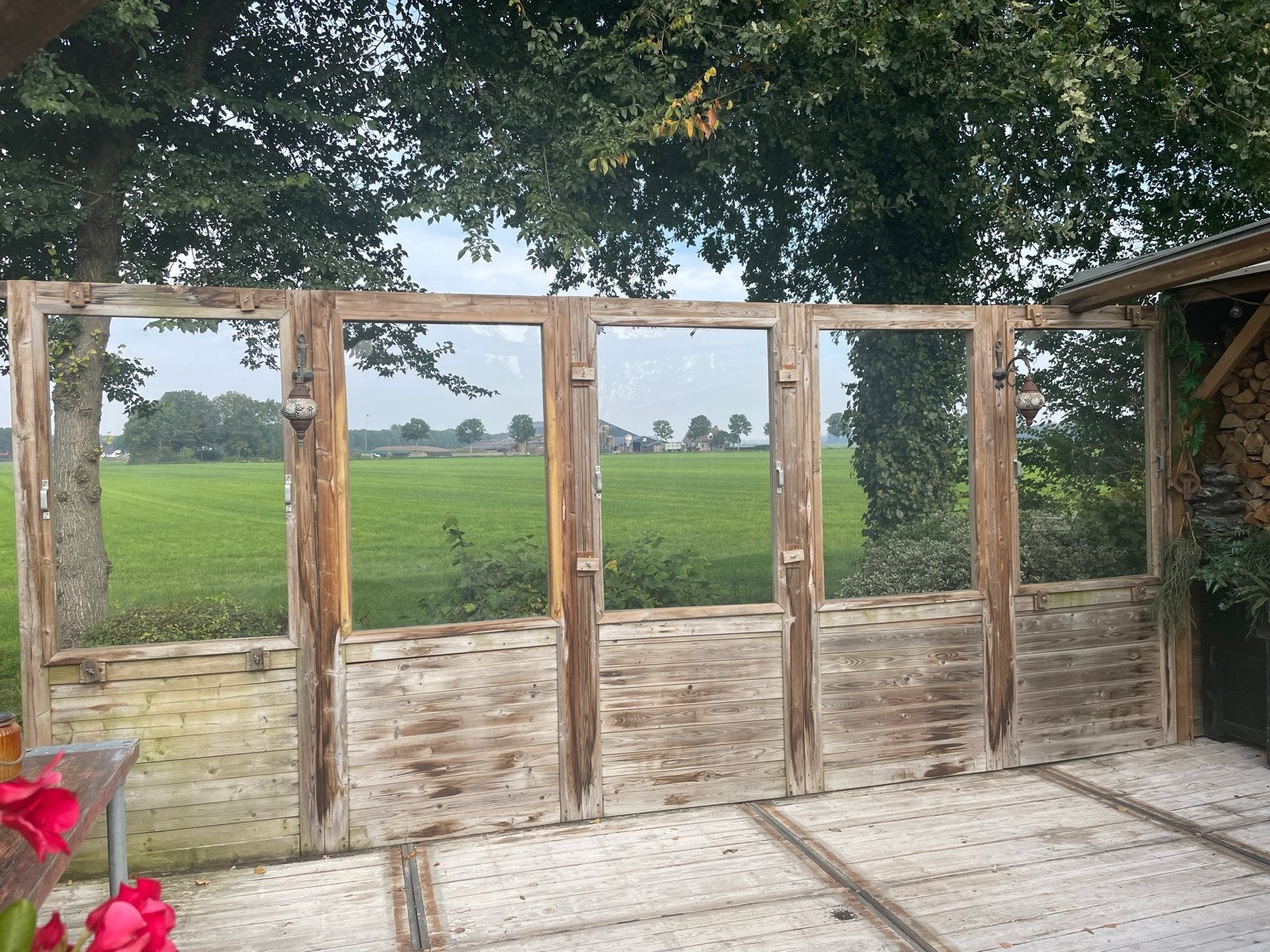 5 Panelen met plexiglas ramen en hardhouten palen, Tuin en Terras, Ophalen, Gebruikt, 3 ramen of meer, Overige typen