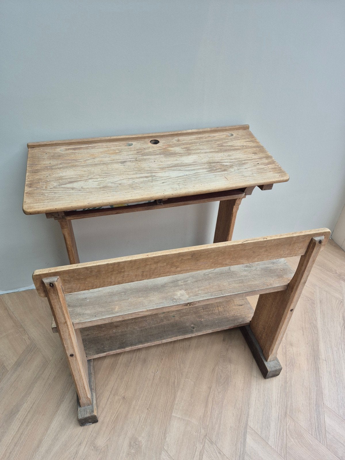 Vintage houten schoolbankje met bank, Antiek en Kunst, Ophalen