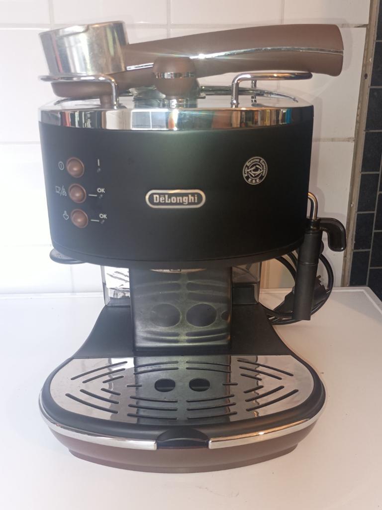 De longhi Icona Vintage ECOV311.BK Espressomachine Zwart, Gebruikt, Espresso apparaat, Gemalen koffie, Ophalen of Verzenden