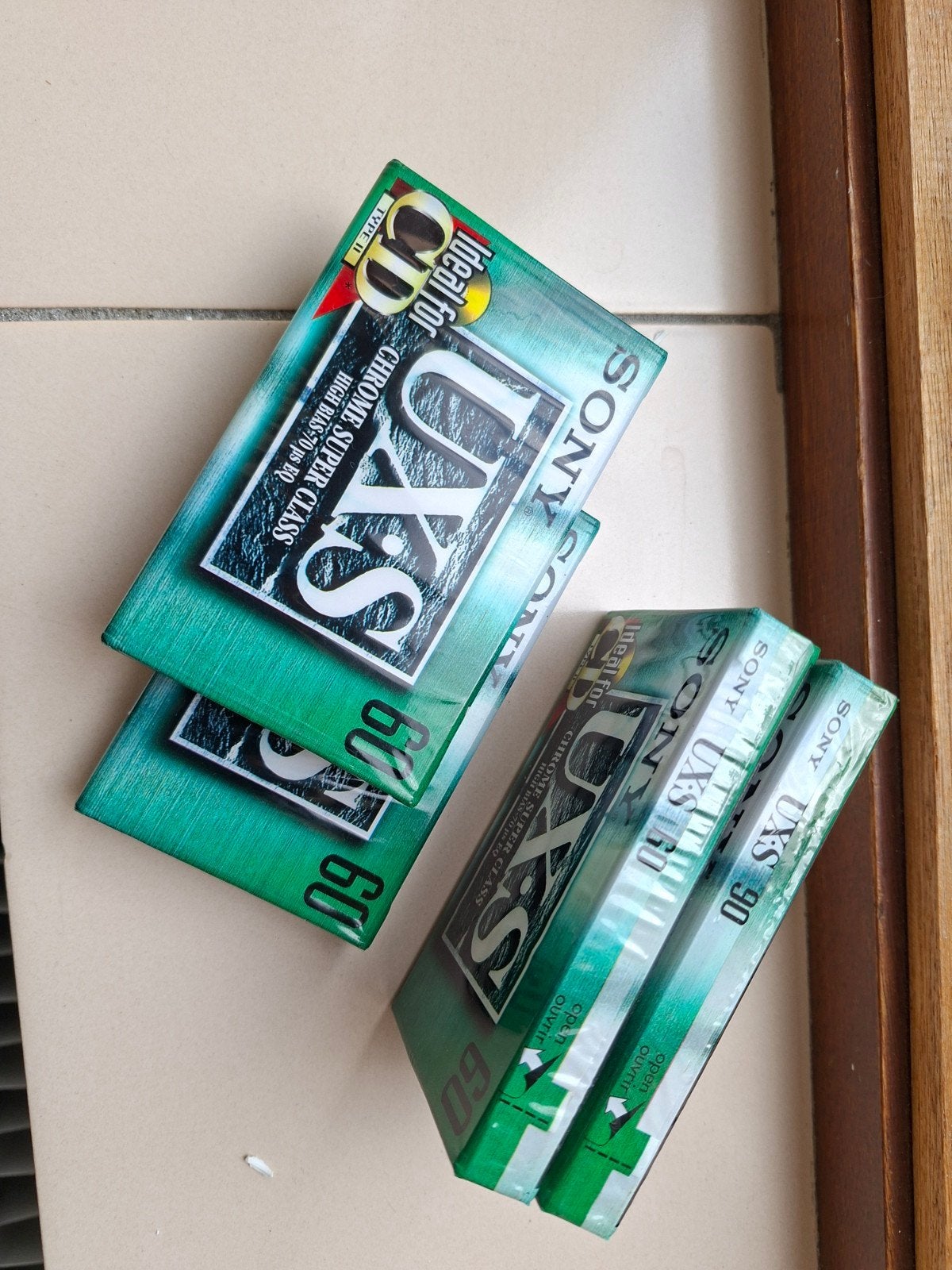 Nieuwe Sony UX-S Cassettebandjes 60 & 90 min - Geseald, Ophalen of Verzenden, Nieuw in verpakking, 2 t/m 25 bandjes, Onbespeeld