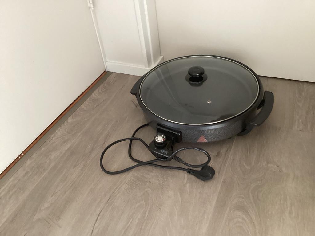 Party Pan / hapjespan, Ophalen, Zo goed als nieuw