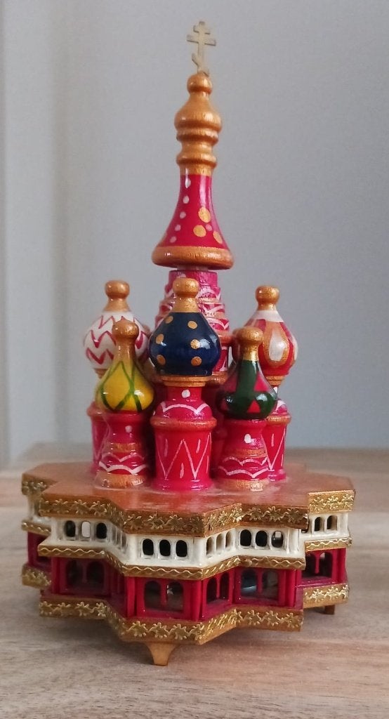 Handgemaakte Russische Muziekdoos de Sint-Basiliuskathedraal, Antiek en Kunst, Ophalen of Verzenden