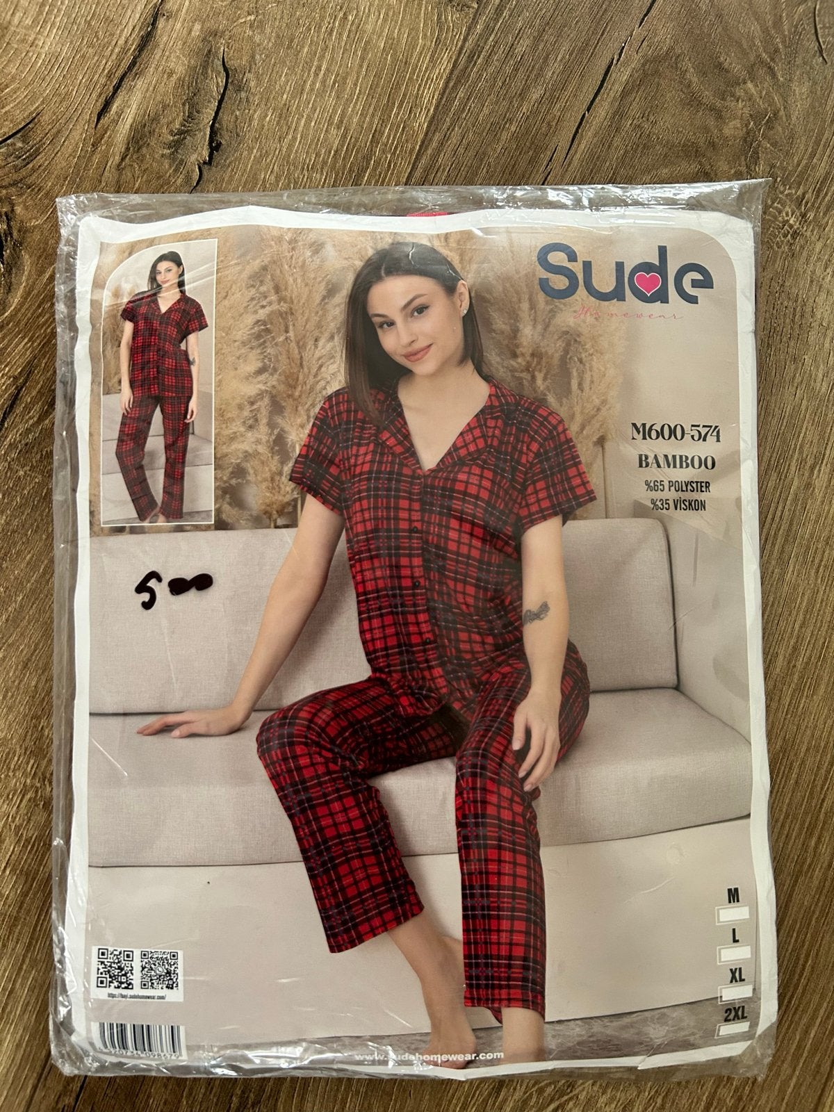 Pyjama Set Rood Geruit - Nieuw met label, Kleding | Dames, Pyjama's, Ophalen of Verzenden, Nieuw, Maat 42/44 (L)