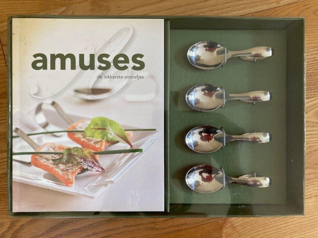 Amuselepels 4 stuks met amuse kookboek nieuw in doos, Bestekset, Overige typen, Nieuw, Ophalen of Verzenden