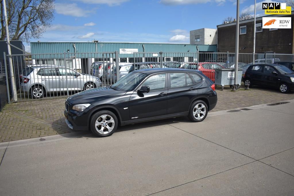 BMW X1 SDrive20i Business, X1, Euro 5, Achterwielaandrijving, 4 cilinders