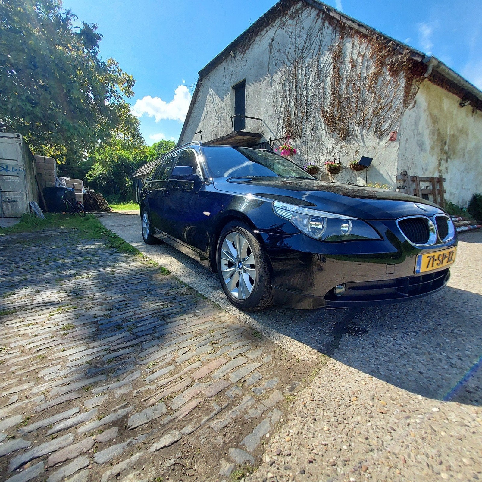 BMW 5-serie Touring (E61), Ophalen, BMW