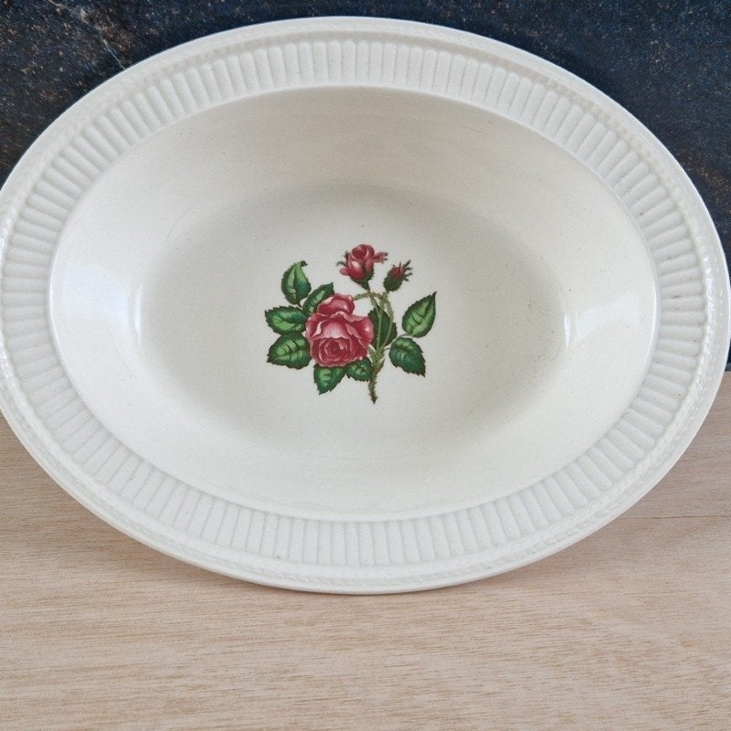 Wedgwood Moss Rose groenteschaal, Antiek en Kunst, Ophalen of Verzenden
