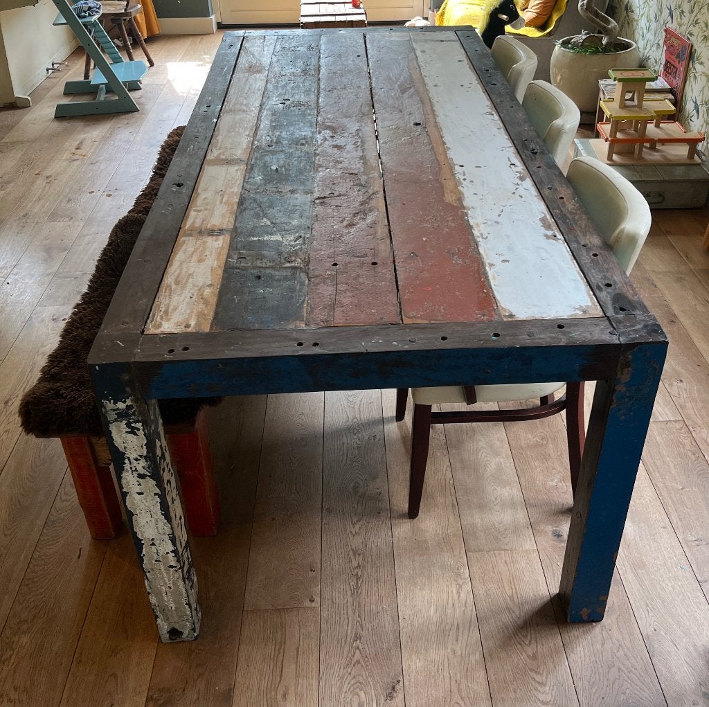 Prachtige tafel gemaakt van oude Indonesische vissersboot, Huis en Inrichting, Tafels | Eettafels, Ophalen, 200 cm of meer, 50 tot 100 cm