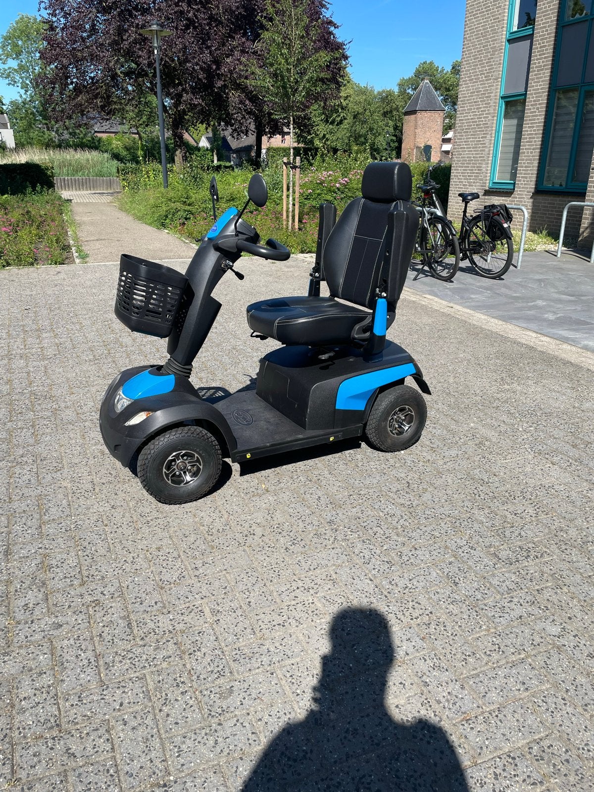 Invacare scootmobiel, groot bereik, **MOET WEG**, Ophalen, 46 km of meer, 11 t/m 15 km/u, Invacare