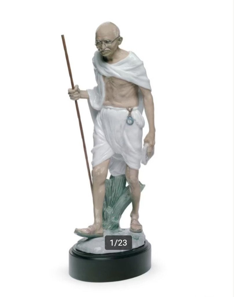 Mahatma Gandhi, Lladró beeld met mondgeblazen 'Fidrio' stolp, Verzenden, Nieuw, Mens