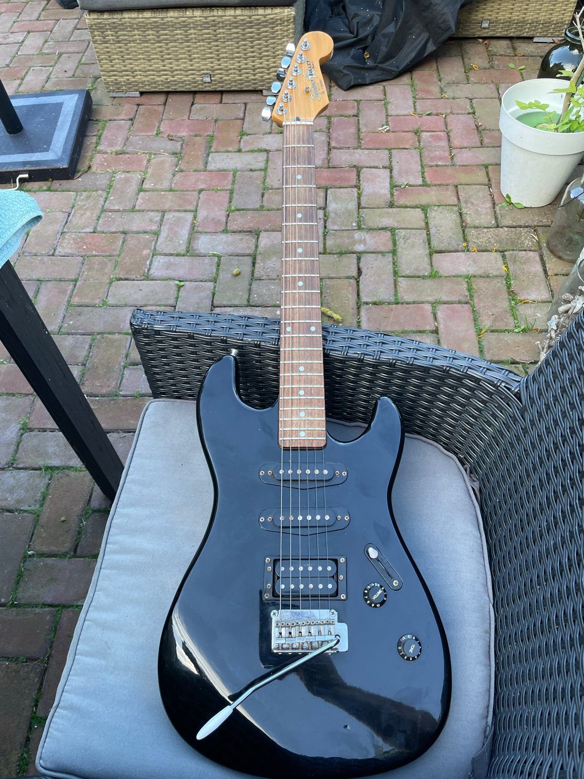 1989 Squier by Fender Bullet elektrische gitaar, Ophalen, Gebruikt, Solid body, Fender
